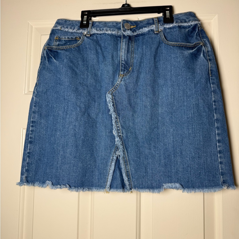 Loft blue 100% cotton denim jean skirt with a frayed raw hem